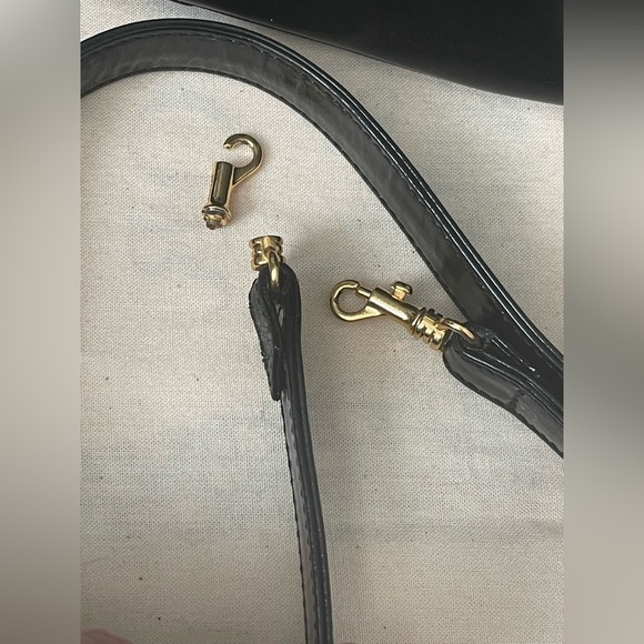 Chanel ⭐️Vintage Patent Leather Vanity Case Crossbody Shoulder Bag⭐️W/card & COA - Picture 13 of 16